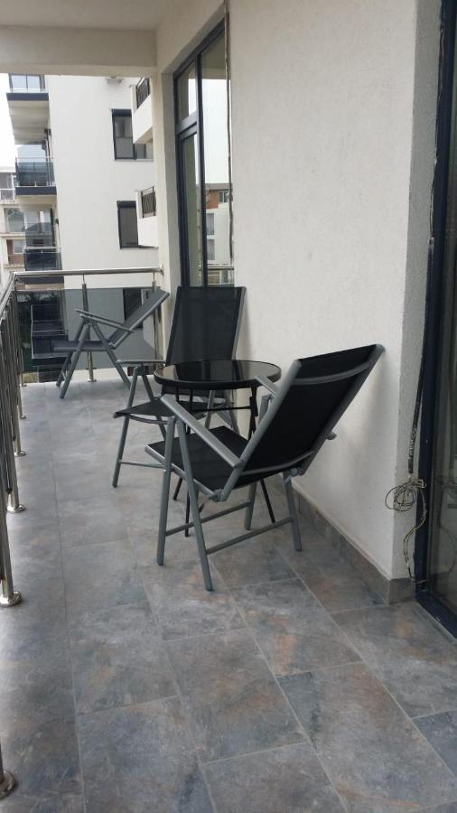 Iris Apartment นาโวดาริ ภายนอก รูปภาพ